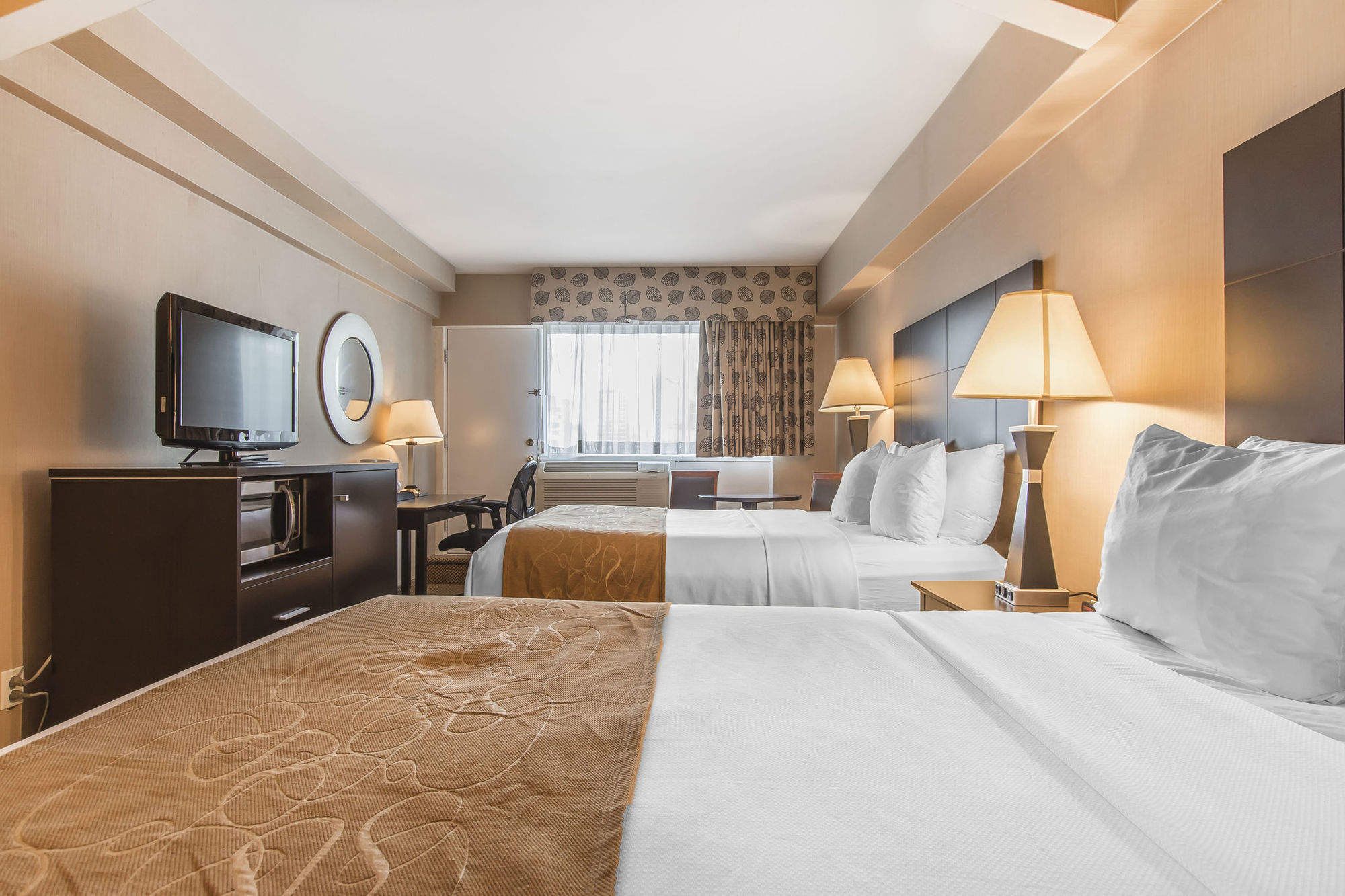 Comfort Suites Downtown Монреаль Номер фото